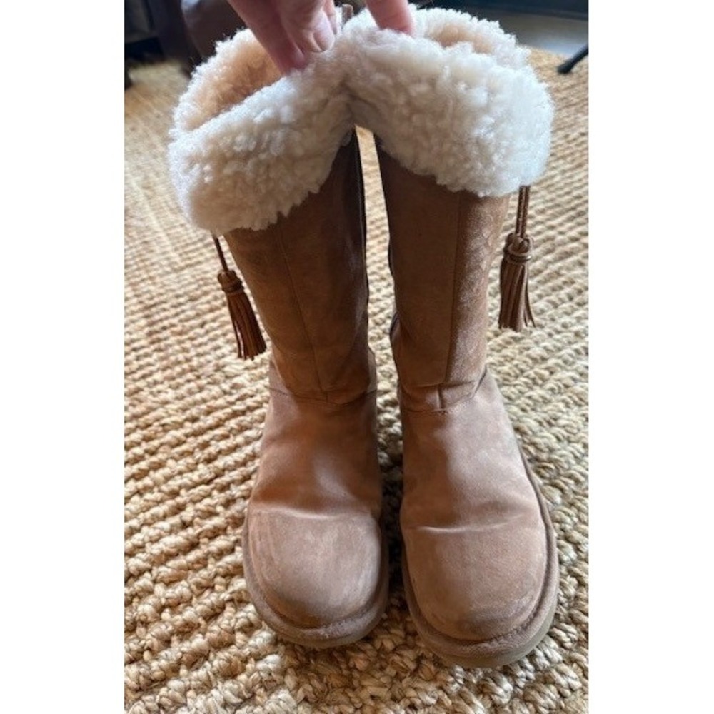 UGG Australia Sunburst Tall 1894 Chestnut Suede Shearling Tassel Boots‎ Womens 8